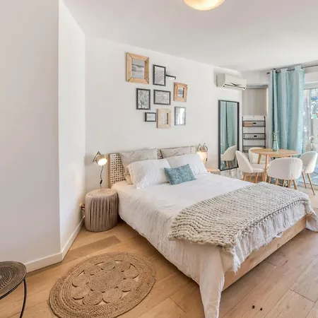 Apartment Cocoon In *
